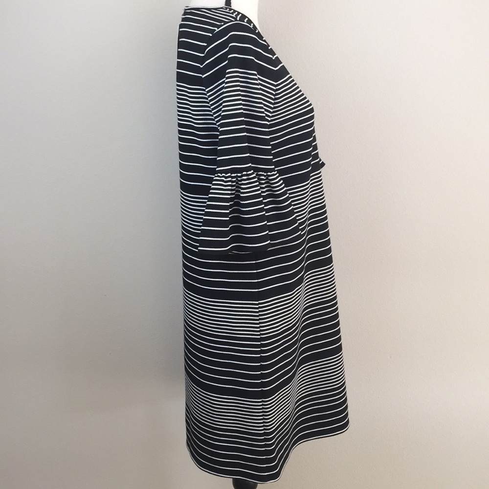 MAX STUDIO Black And White Stripped Shift Dress - Picture 3 of 7
